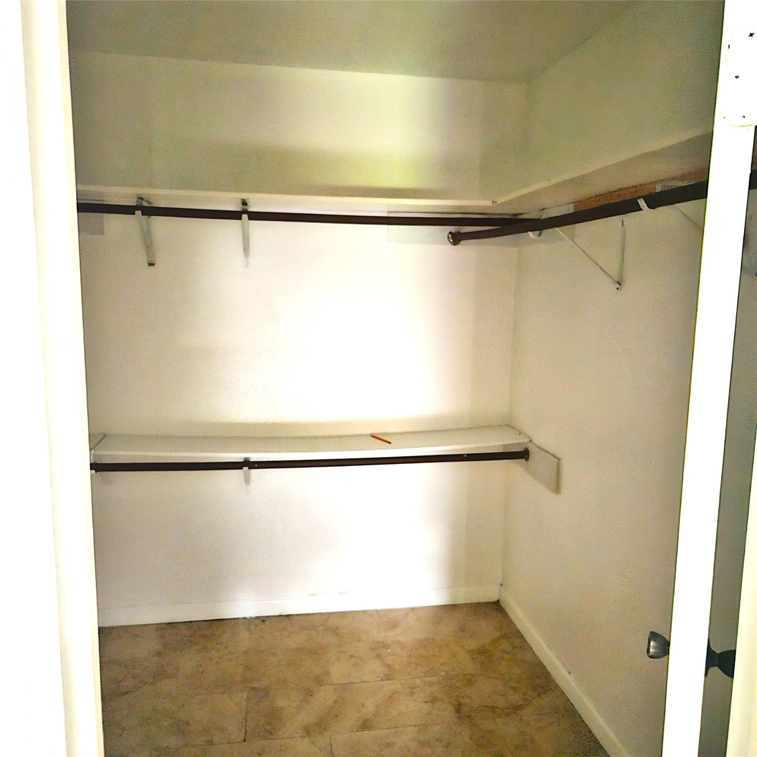 3315 Hombly Road Houston, TX 77066 - Photo 16 of 20 a bathroom with a shower