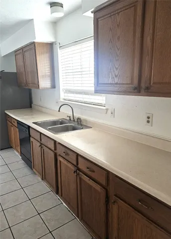 $1,700 | 3315 Hombly Road, Houston, TX 77066