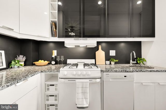 $262,500 | 1101 L Street Northwest, Unit 606, Washington, DC 20005