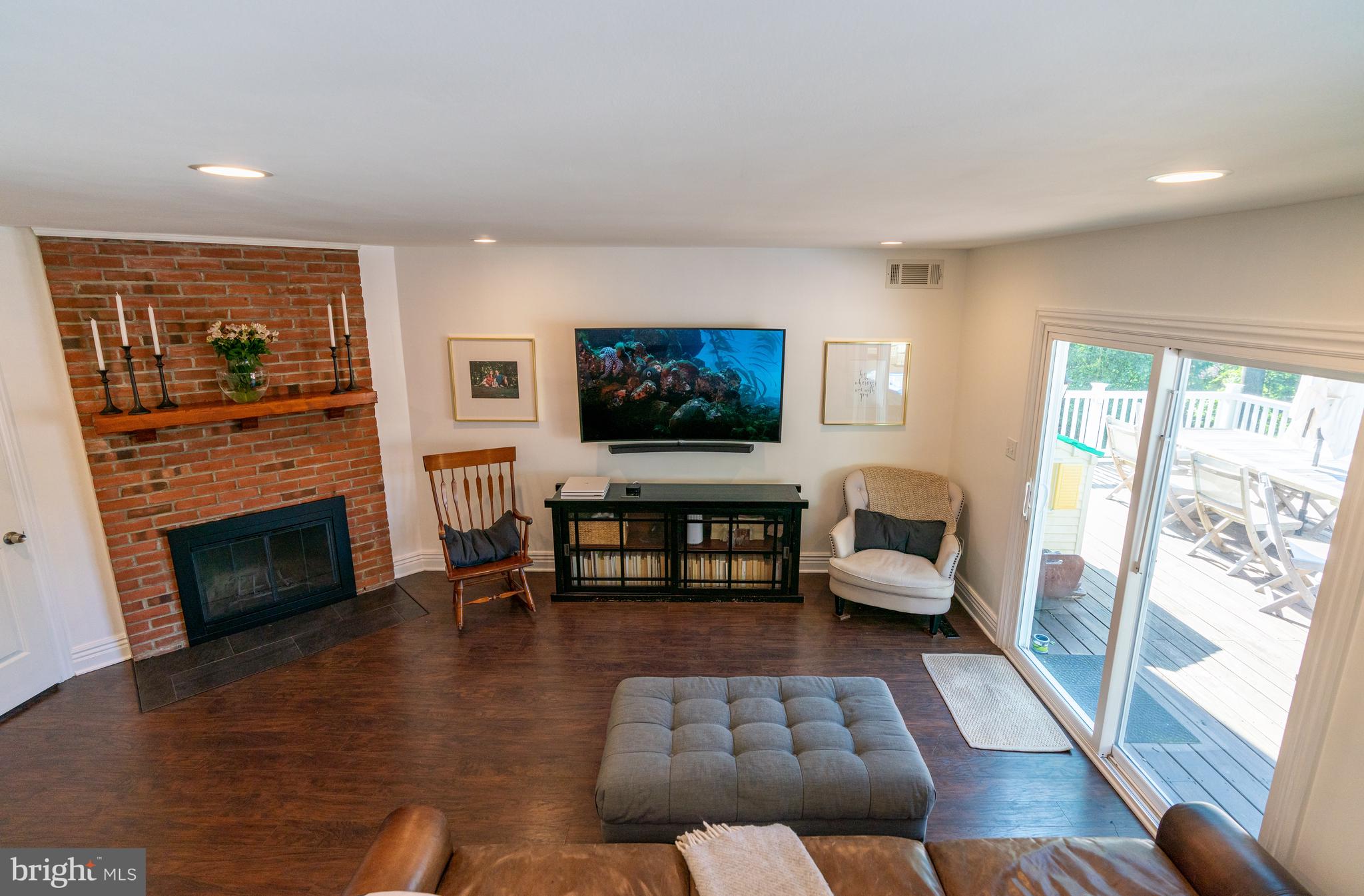4 Old Forge Circle Hockessin, DE 19707 - Photo 11 of 26 Family room with sliders to deck