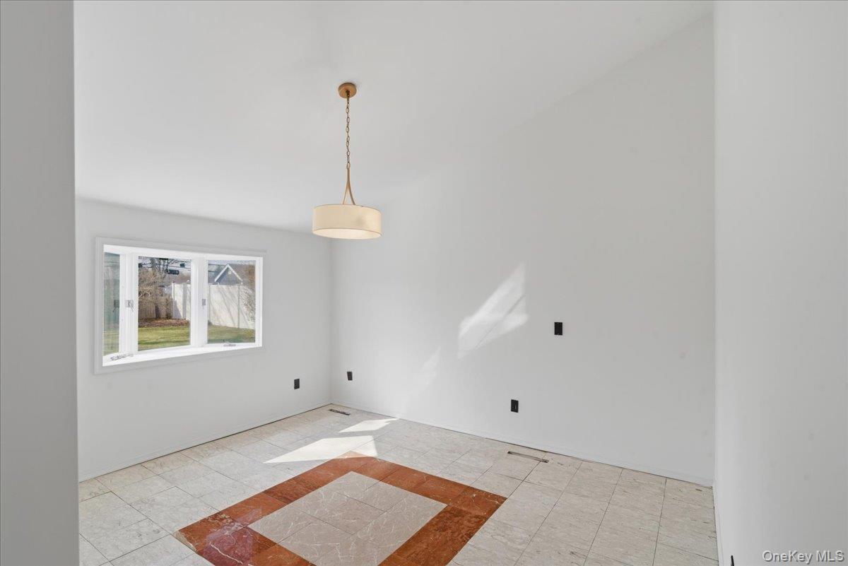 6 Arden Lane Commack, NY 11725 - Photo 7 of 21