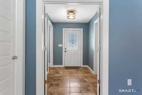 $599,950 | 94 Kelseytown Road, Clinton, CT 06413