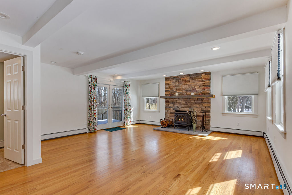 94 Kelseytown Road Clinton, CT 06413 - Photo 10 of 35