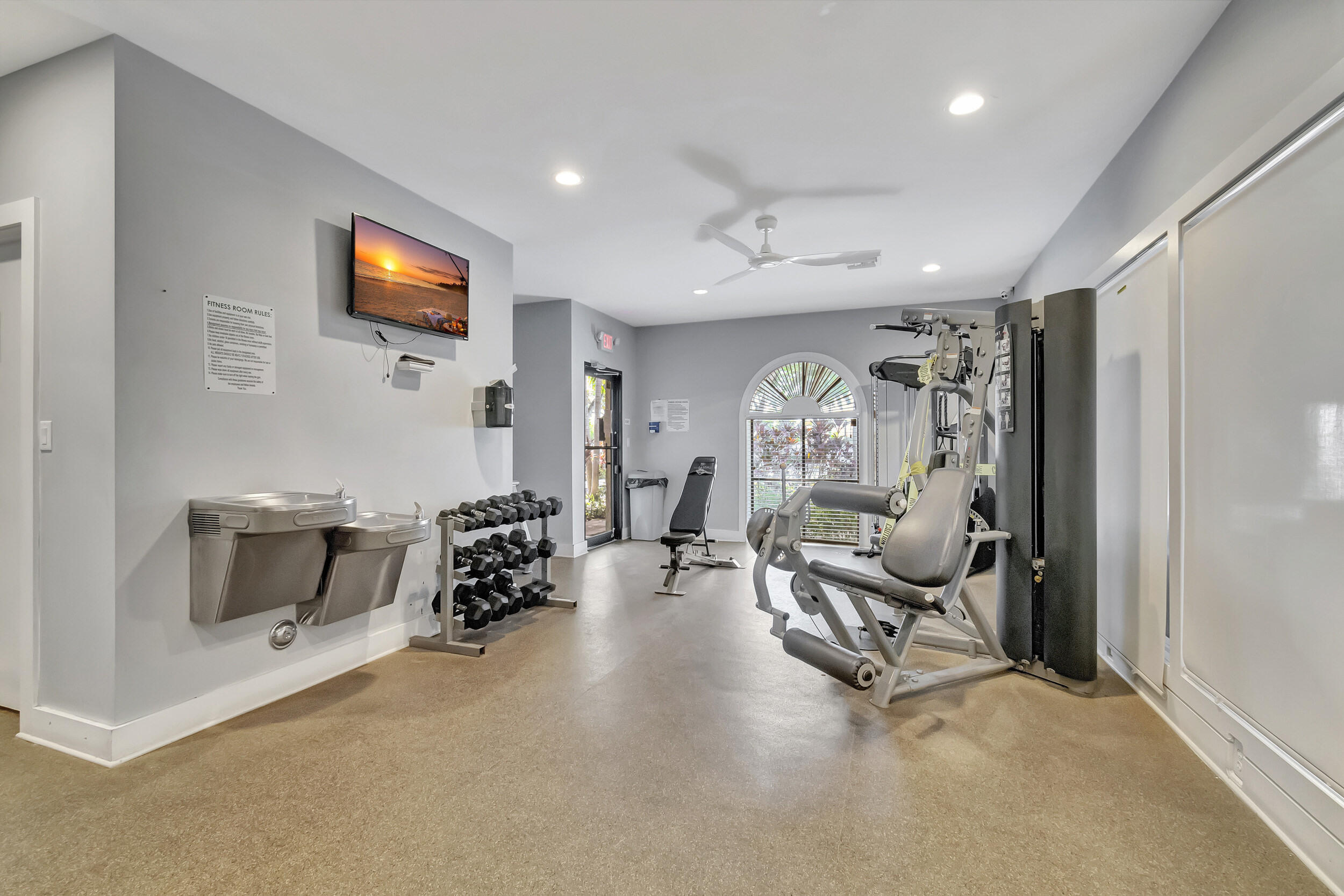 738 Executive Center Drive, Unit 34 West Palm Beach, FL 33401 - Photo 21 of 22 IMG_6469