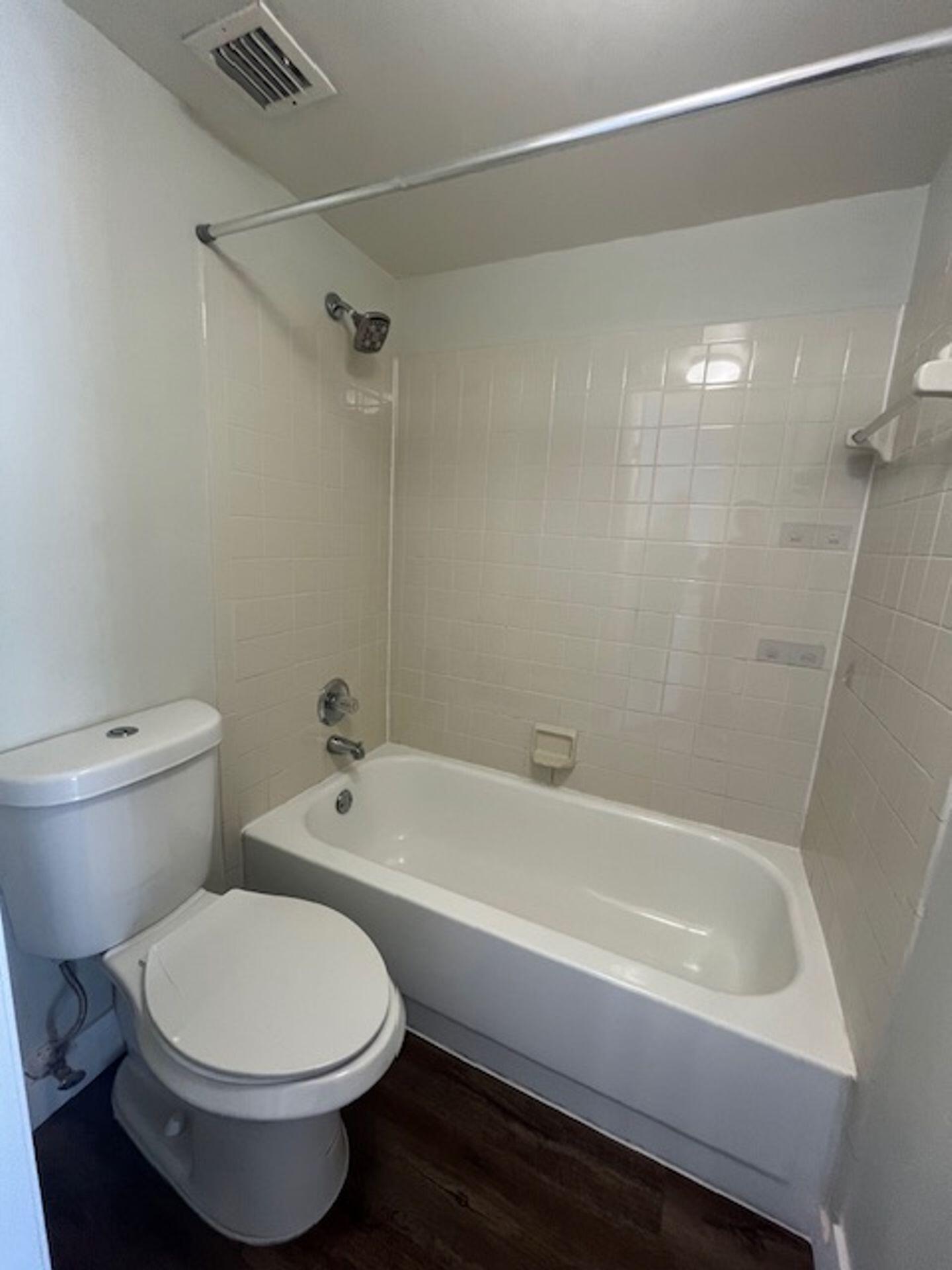 738 Executive Center Drive, Unit 34 West Palm Beach, FL 33401 - Photo 9 of 22 original