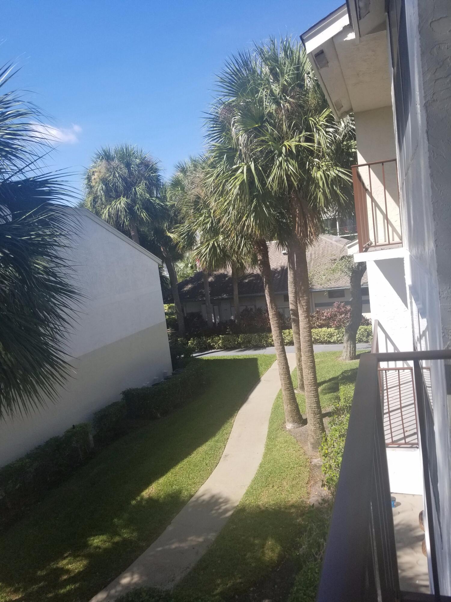 738 Executive Center Drive, Unit 34 West Palm Beach, FL 33401 - Photo 10 of 22 original