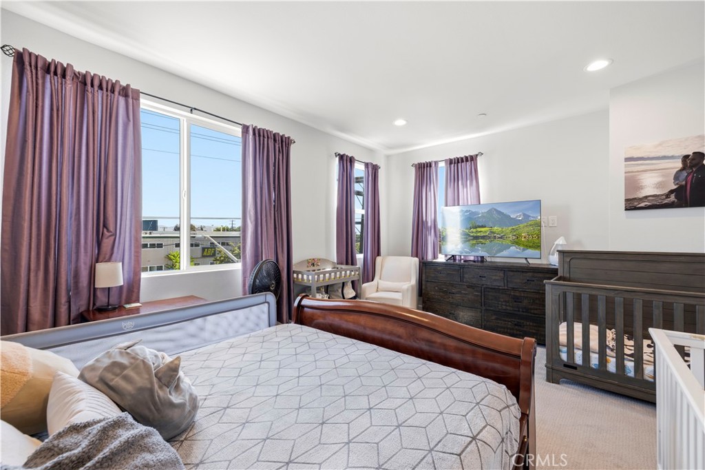 7960 Telegraph Road Downey, CA 90240 - Photo 25 of 59 Primary Suite