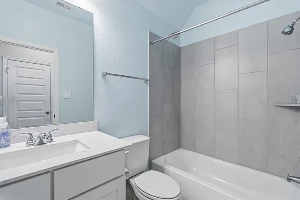 $2,700 | 29427 Mesquite Oaks Drive, Katy, TX 77494