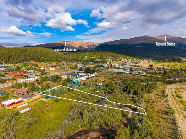 a view of a house with a outdoor space