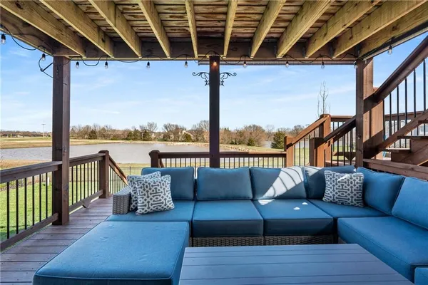 $345,000 | 20739 South Barker Road, Spring Hill, KS 66083