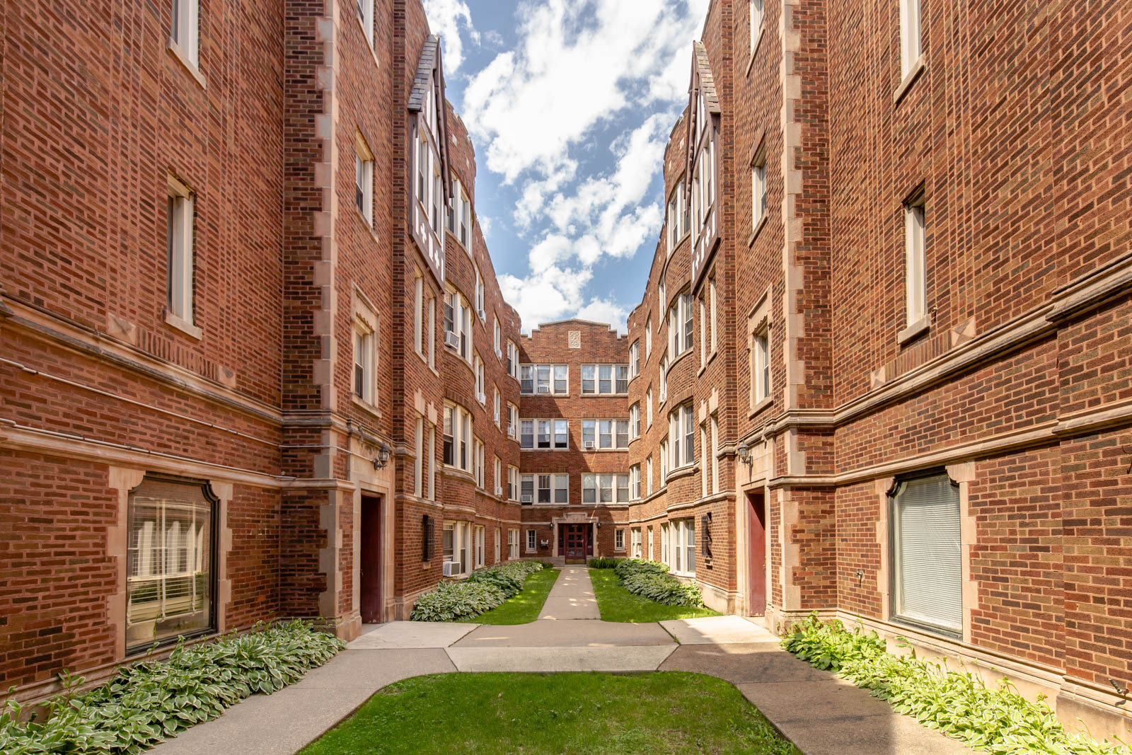 3746 West Irving Park Road, Unit 2B Chicago, IL 60618 - Photo 1 of 13