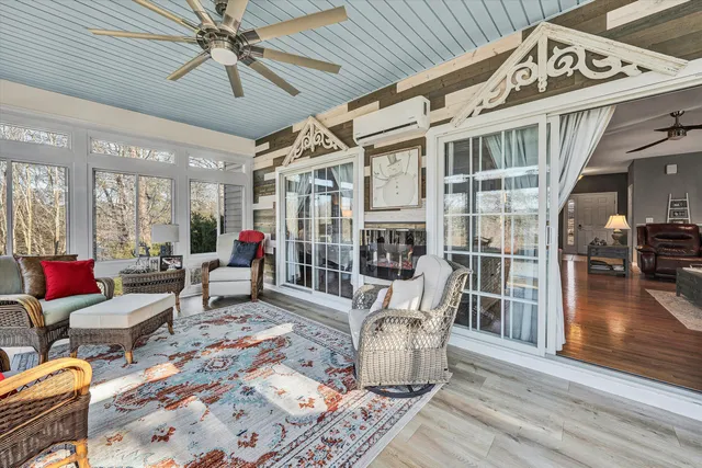 $1,200,000 | 213 Redwood Terrace, Huddleston, VA 24104