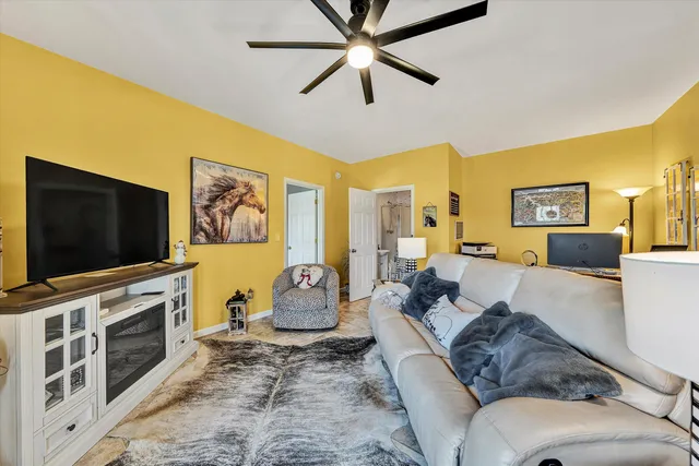 $1,200,000 | 213 Redwood Terrace, Huddleston, VA 24104