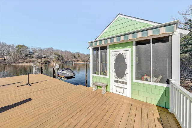 $1,200,000 | 213 Redwood Terrace, Huddleston, VA 24104