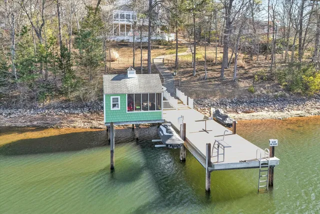 $1,200,000 | 213 Redwood Terrace, Huddleston, VA 24104