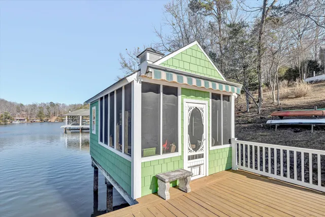 $1,200,000 | 213 Redwood Terrace, Huddleston, VA 24104