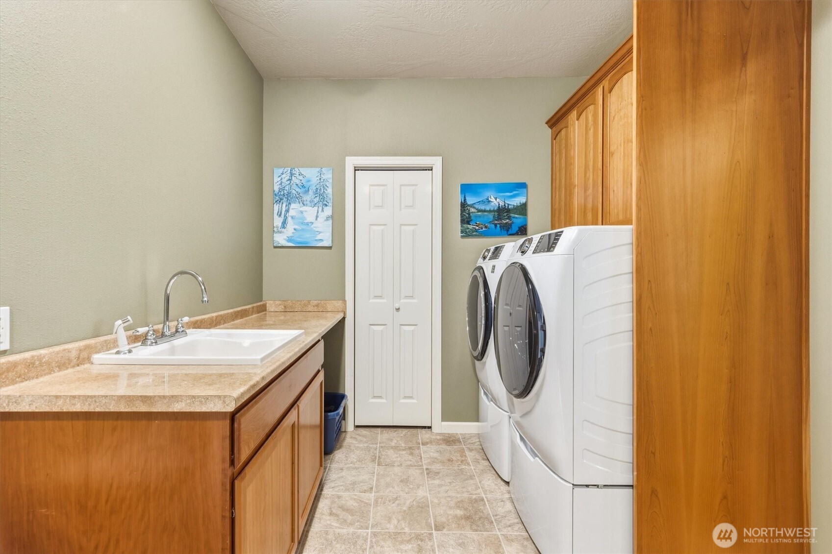 347 Ferncrest Road Longview, WA 98632 - Photo 13 of 40 Gallery Image 13