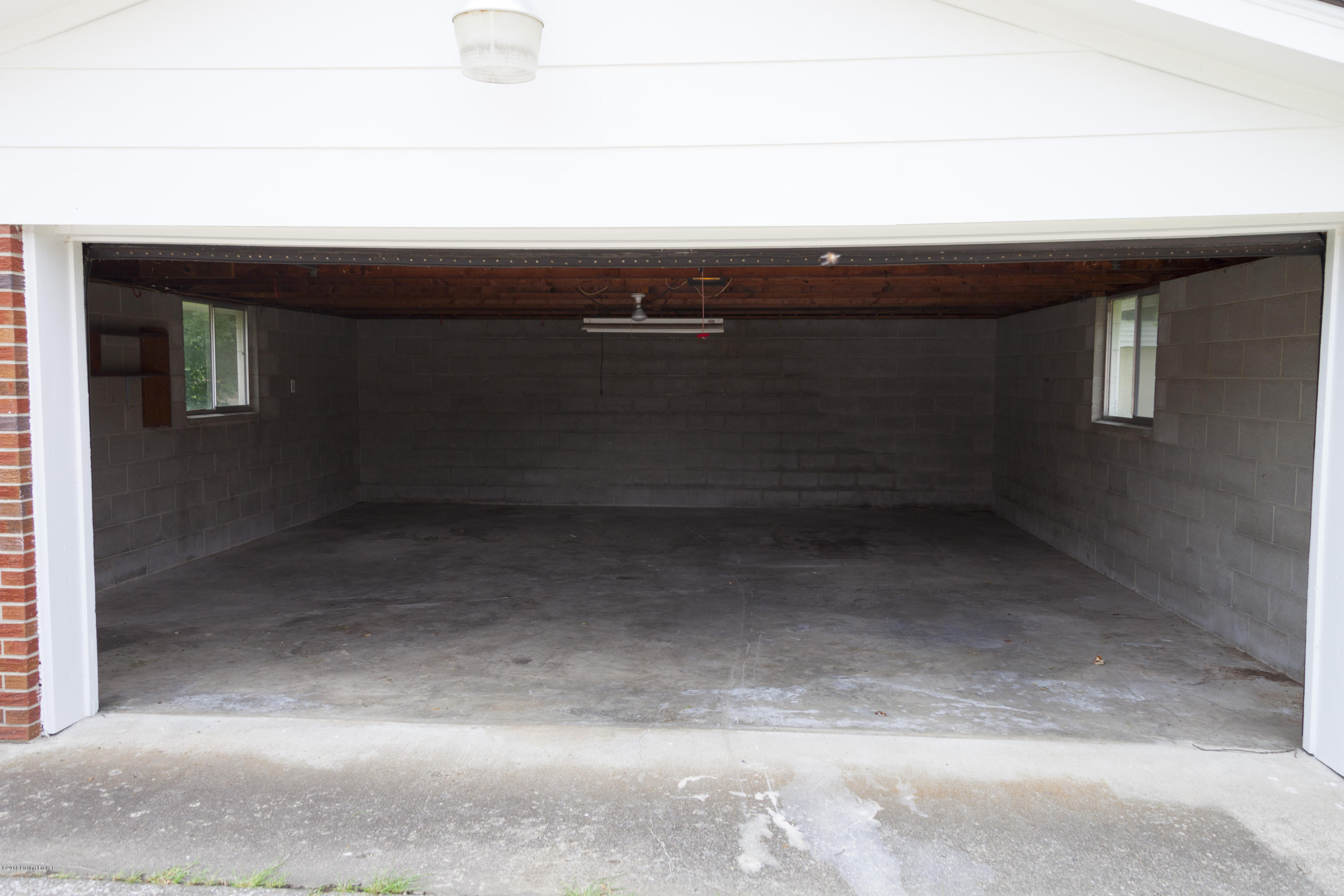 3446 Fern Lea Road Louisville, KY 40216 - Photo 12 of 36 Exterior 12