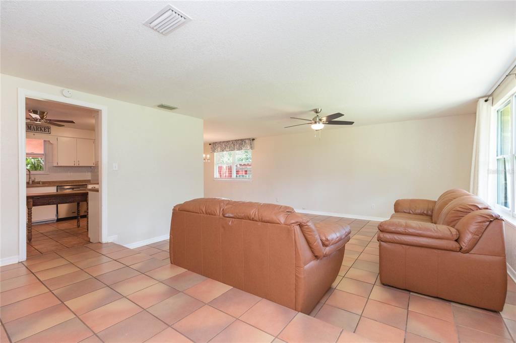 8719 Handcart Road Wesley Chapel, FL 33545 - Photo 7 of 63 Gallery Image 7