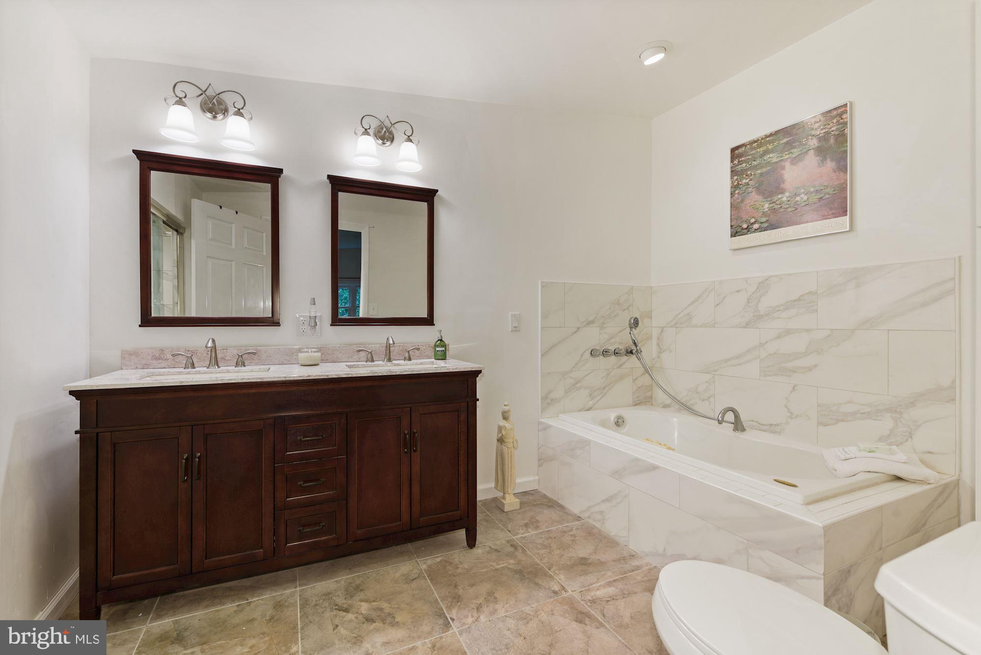 130 Tuckerton Road Medford, NJ 08055 - Photo 25 of 43 Master Bath