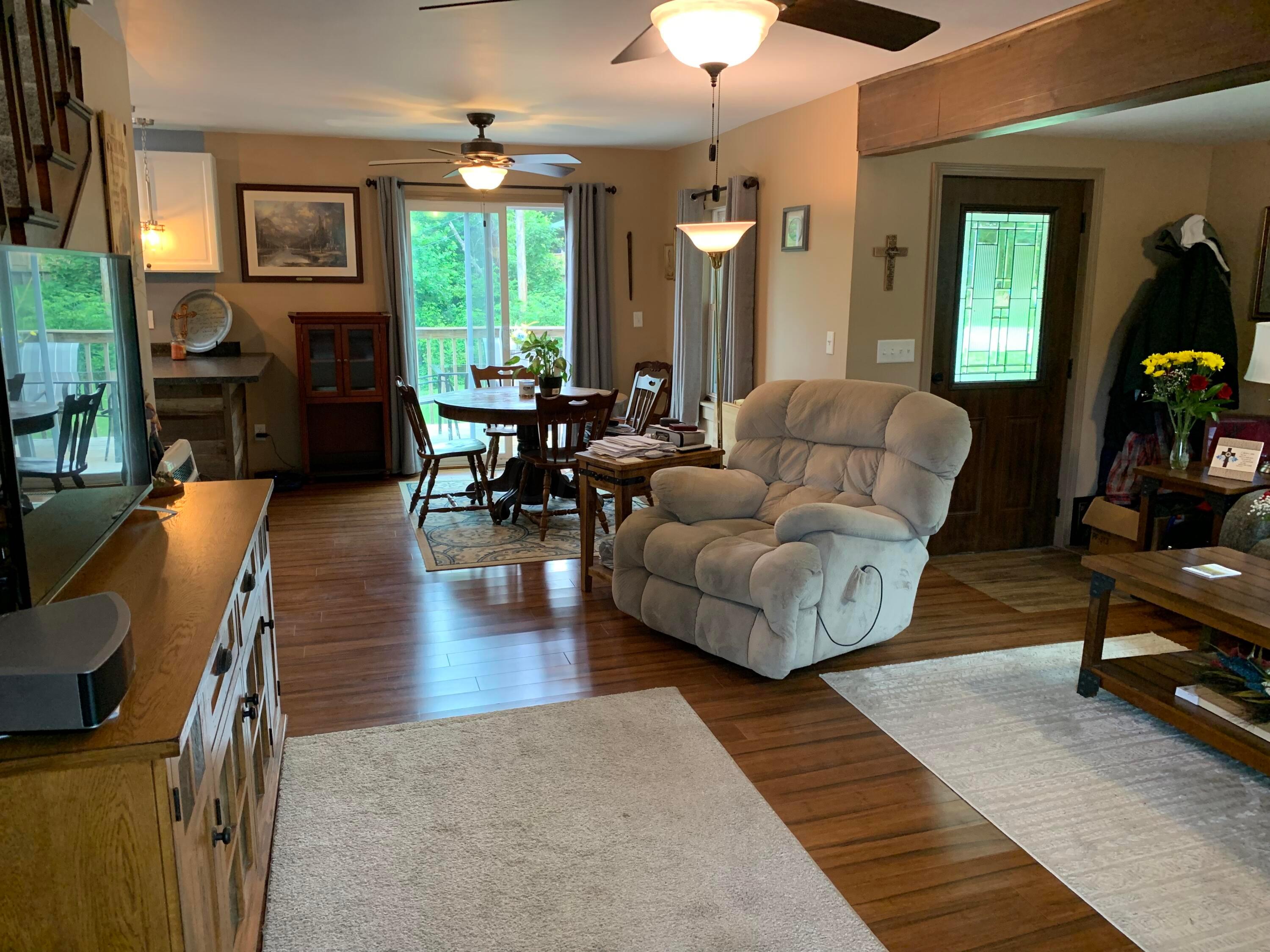6665 Ervin Road Athens, OH 45701 - Photo 4 of 17 Dining Room