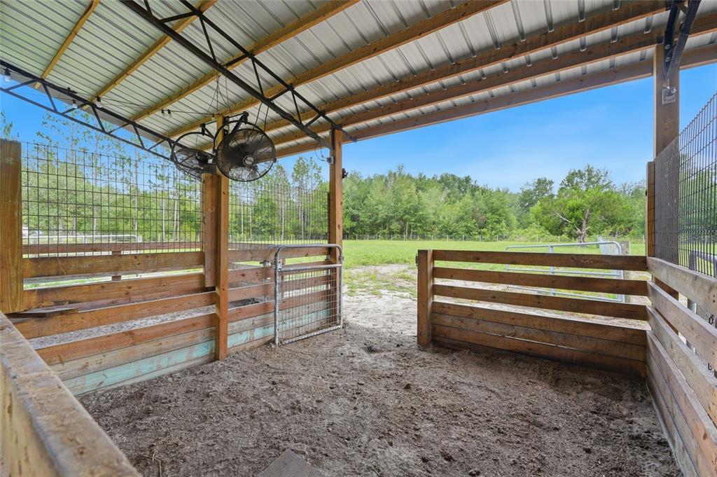 4889 Southwest 35th Trail Bell, FL 32619 - Photo 32 of 45