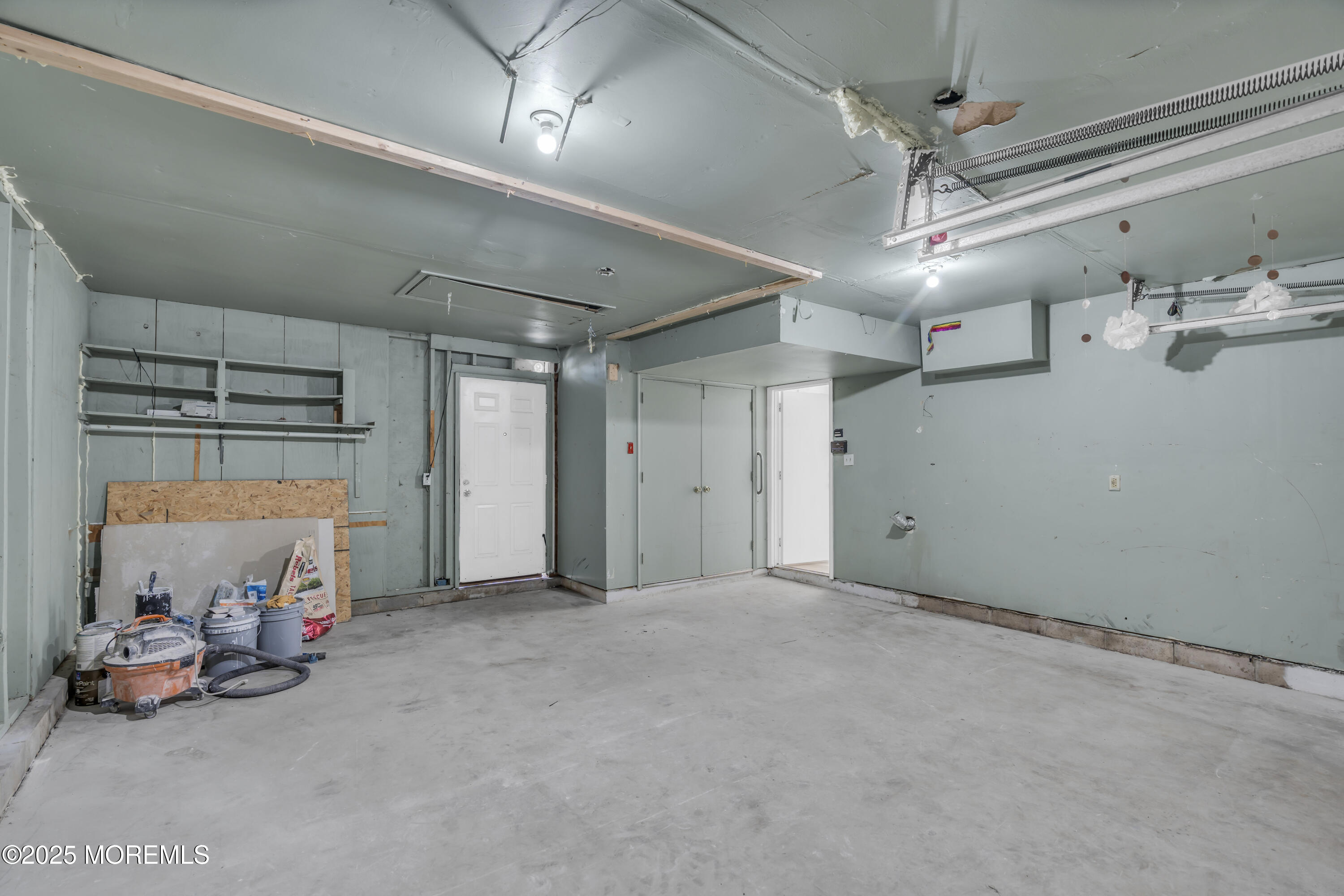 944 Yellowbank Road Toms River, NJ 08753 - Photo 31 of 33 a view of a garage