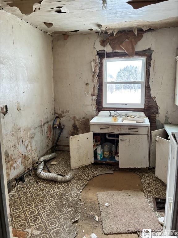 9719 Post Road Ripley, NY 14775 - Photo 5 of 19