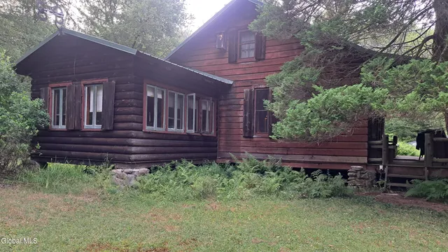 $120,000 | 21 Longview Trail, Sand Lake, NY 12153