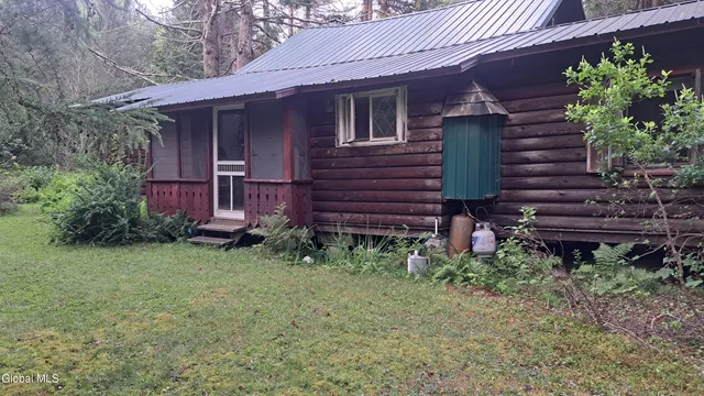 $120,000 | 21 Longview Trail, Sand Lake, NY 12153