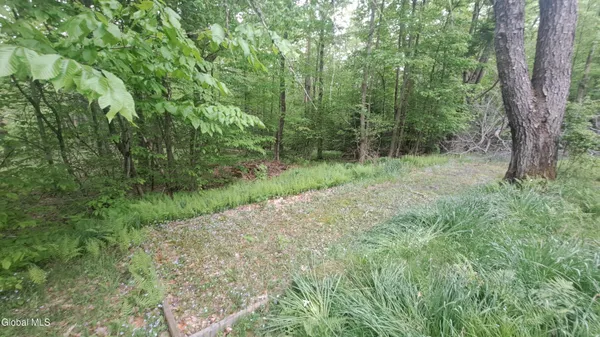 $120,000 | 21 Longview Trail, Sand Lake, NY 12153