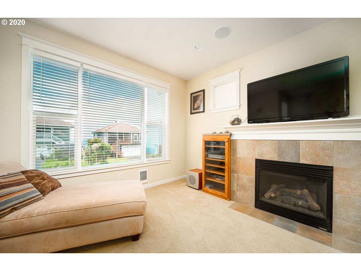 225 Reeder Street Oceanside, OR 97141 - Photo 3 of 27 Gallery Image 3