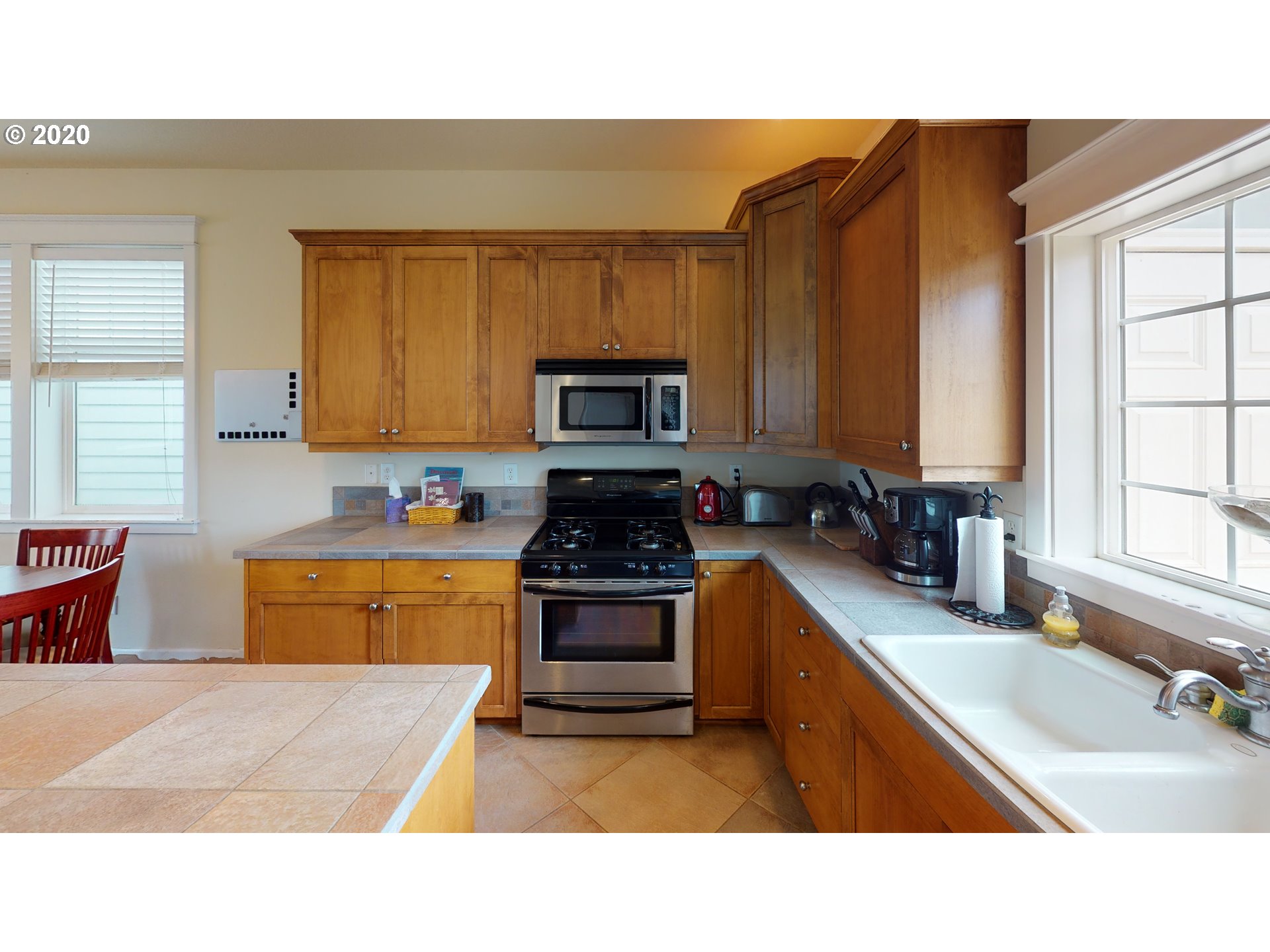 225 Reeder Street Oceanside, OR 97141 - Photo 8 of 27 Gallery Image 8