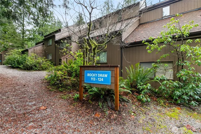 $399,000 | 10500 Mt Baker Highway, Unit 122, Deming, WA 98244