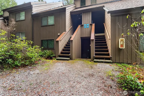 $399,000 | 10500 Mt Baker Highway, Unit 122, Deming, WA 98244