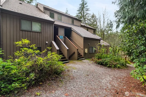 $399,000 | 10500 Mt Baker Highway, Unit 122, Deming, WA 98244