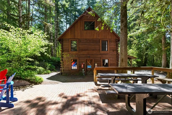 $399,000 | 10500 Mt Baker Highway, Unit 122, Deming, WA 98244
