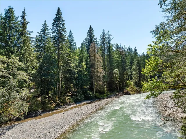 $399,000 | 10500 Mt Baker Highway, Unit 122, Deming, WA 98244