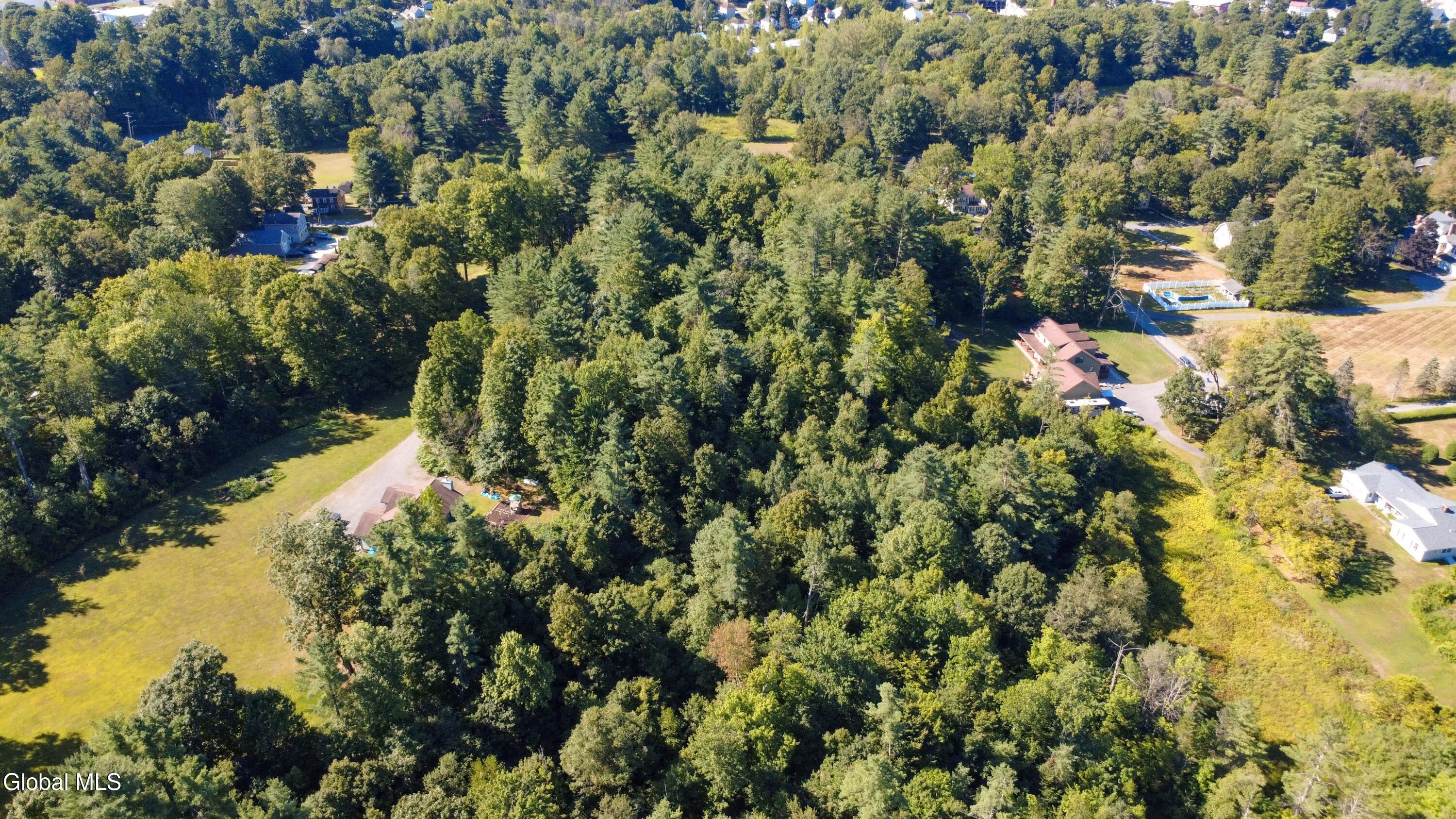 L3.2 Maple Street Broadalbin, NY 12025 - Photo 12 of 20 57 Maple St-8