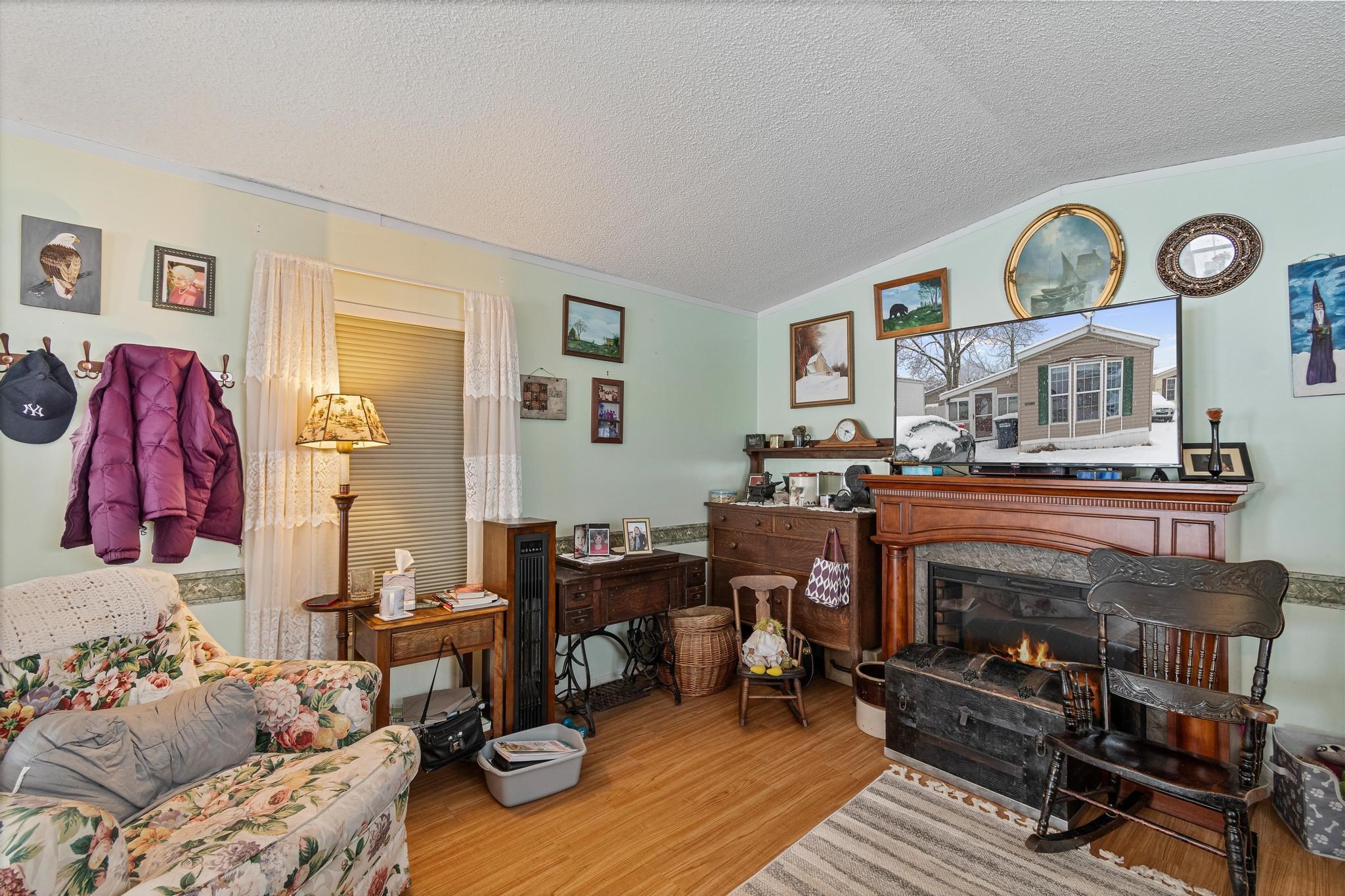 45 4th Street Colchester, VT 05446 - Photo 4 of 27 Gallery Image 4