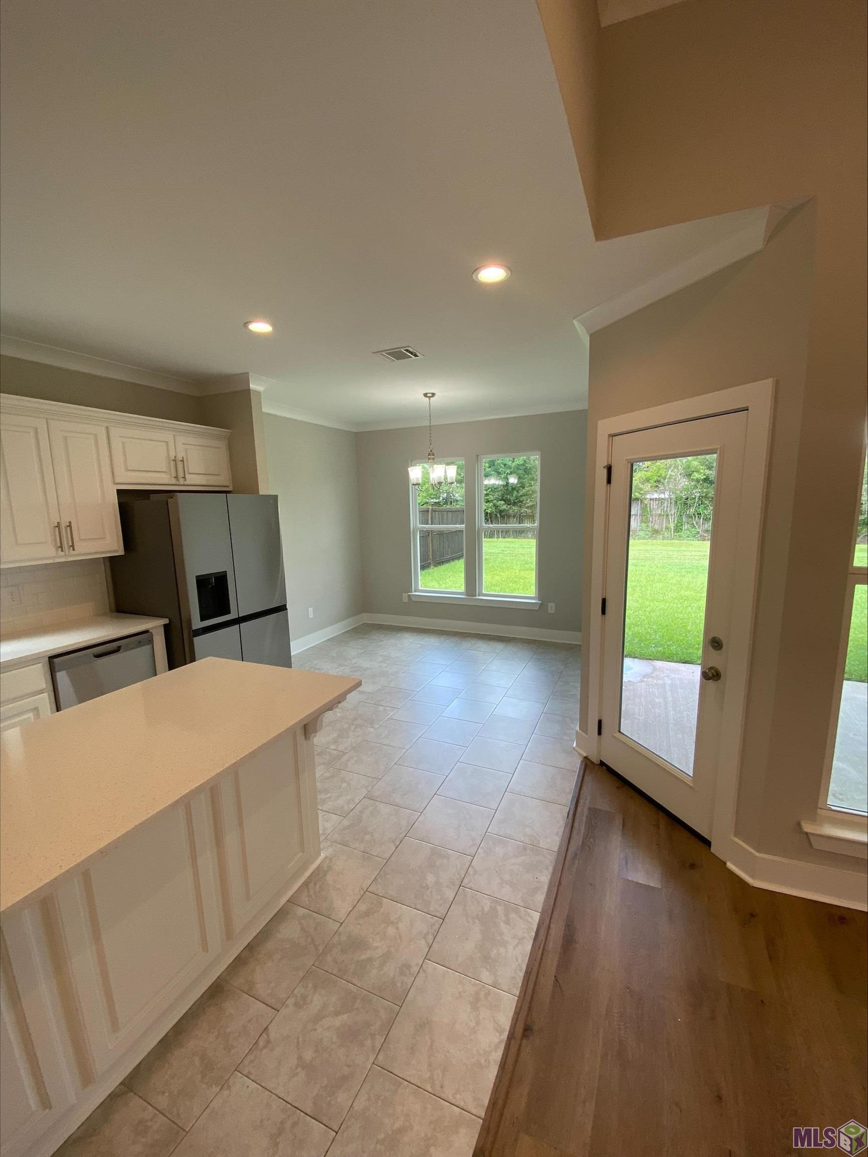 14405 Wally Way Baton Rouge, LA 70810 - Photo 5 of 12 Gallery Image 5
