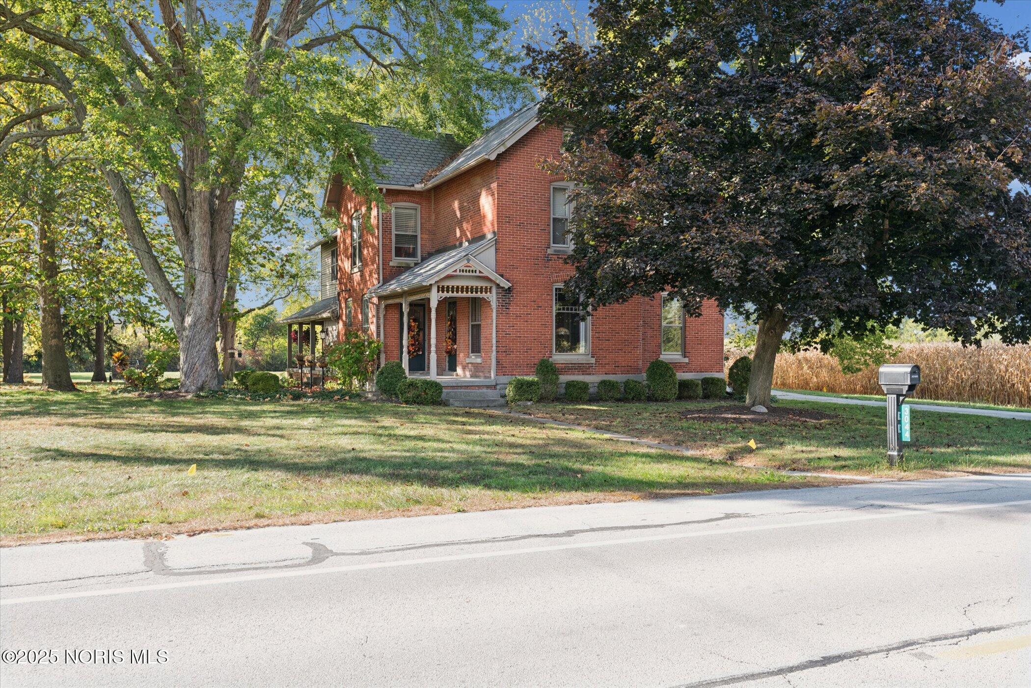3044 Albon Road Monclova, OH 43542 - Photo 1 of 93 106-3044-Albon-Rd-Maumee-OH-43537-Window