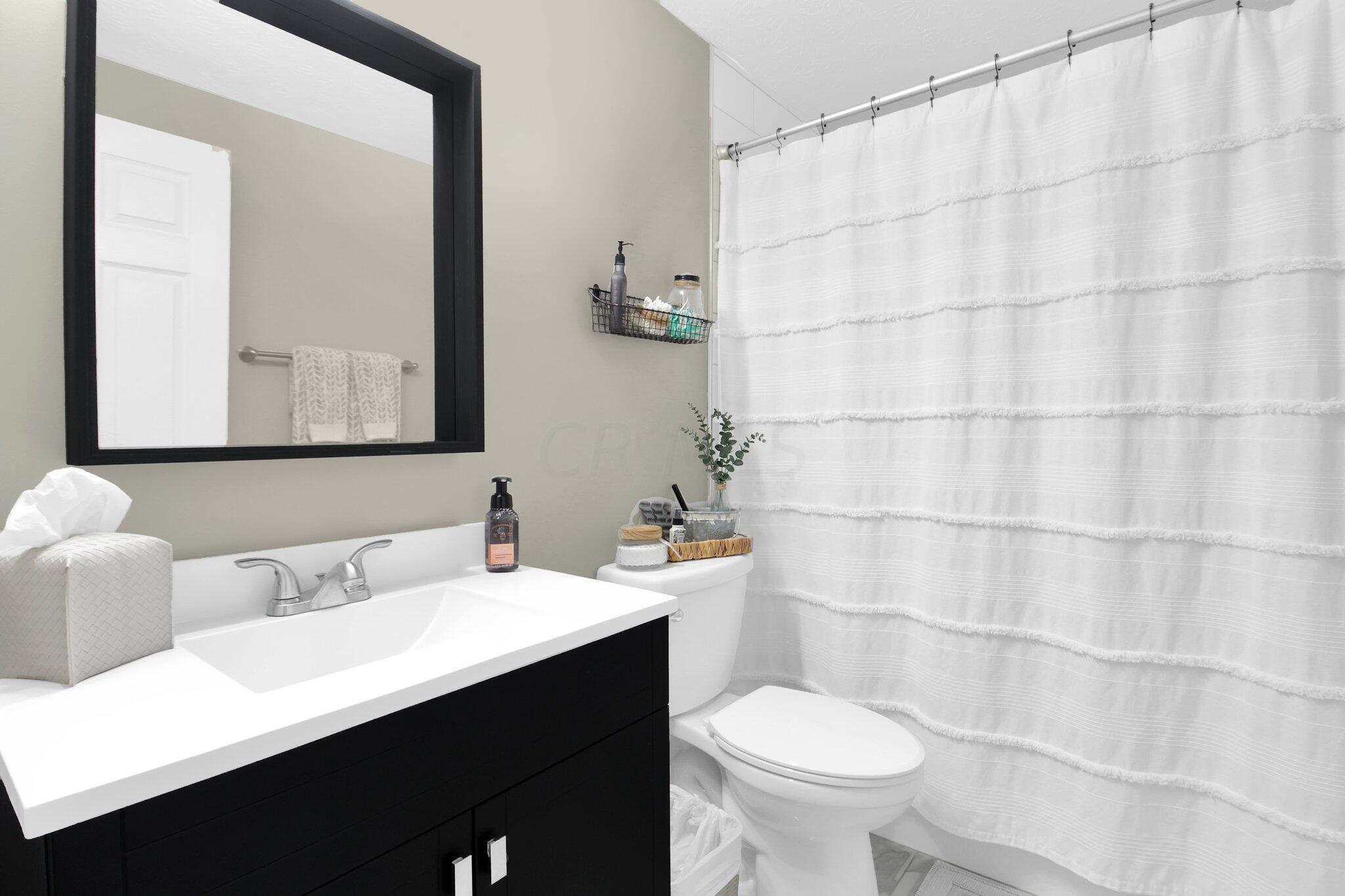 1853 Brookfield Road Columbus, OH 43229 - Photo 17 of 25 17-web-or-mls-1853-brookfield-rd