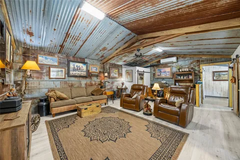 $2,999,000 | 580 St Lometa Tx 76853, Lometa, TX 76853