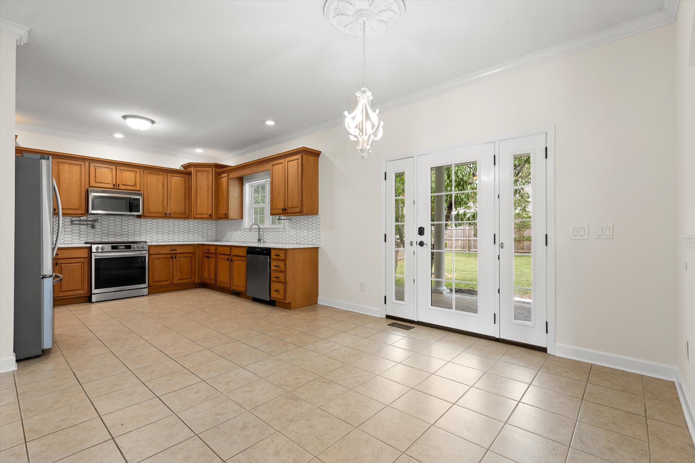9859 Fieldcrest Drive Apison, TN 37302 - Photo 12 of 47 Kitchen