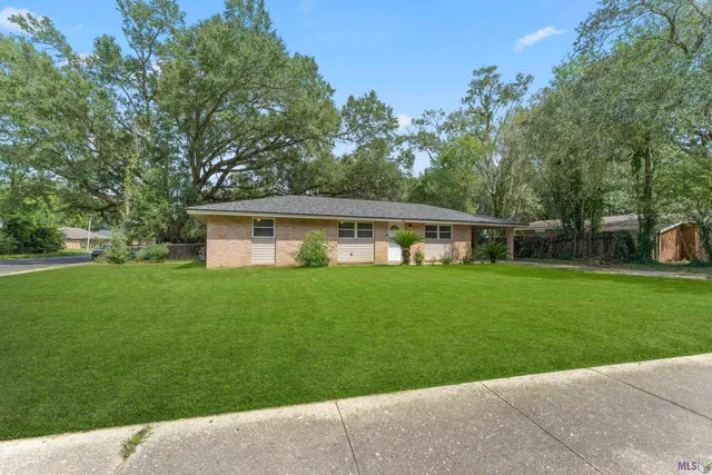 $179,900 | 9201 Kingcrest Parkway, Baton Rouge, LA 70810