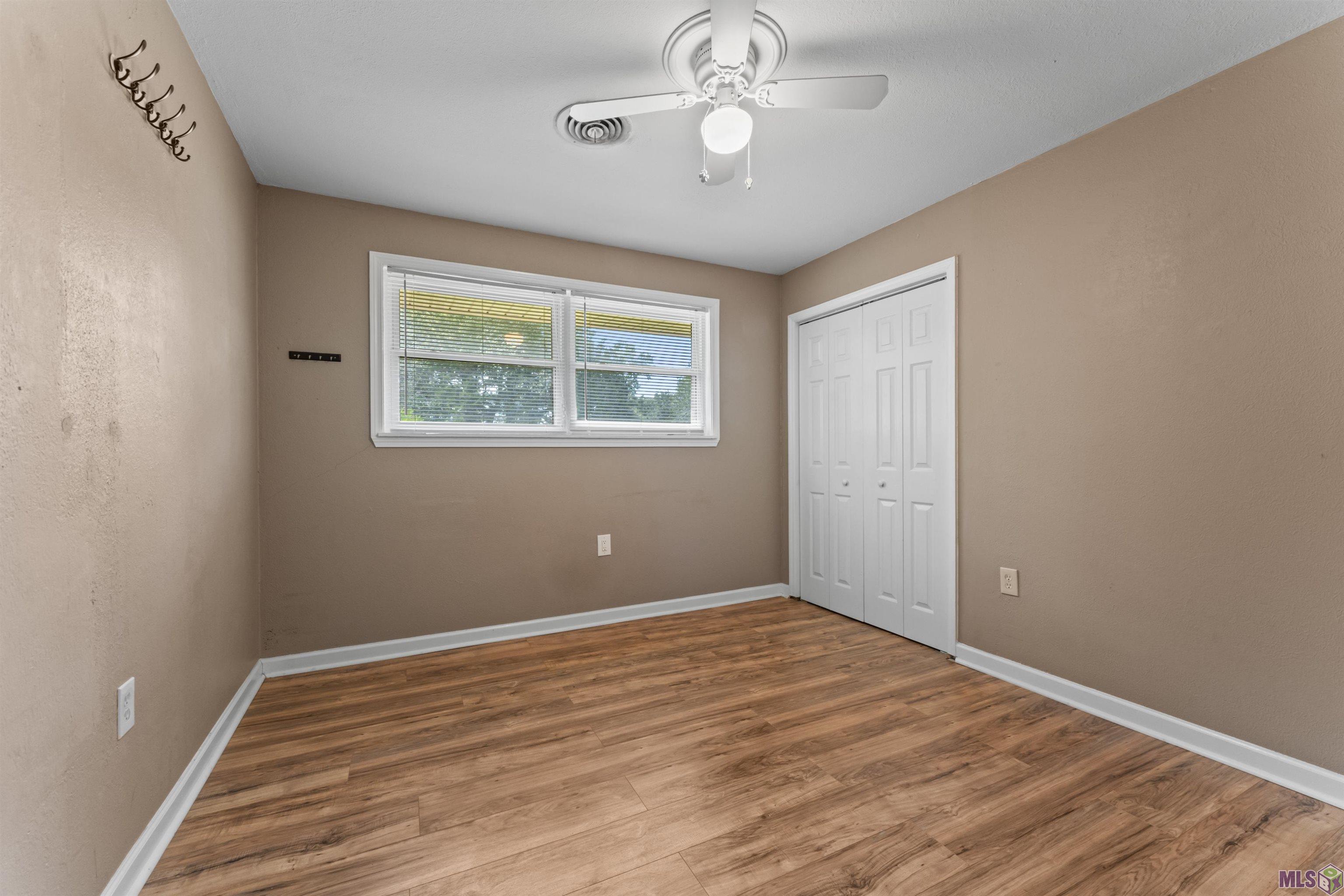 9201 Kingcrest Parkway Baton Rouge, LA 70810 - Photo 7 of 15 Bedroom