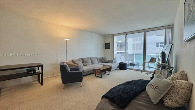 $345,000 | 1200 West Avenue, Unit 919, Miami Beach, FL 33139