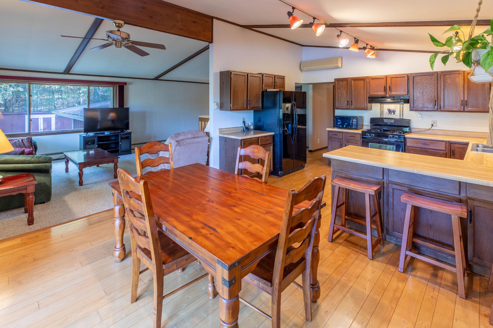 5872 Musky Bay Drive Rhinelander, WI 54501 - Photo 13 of 52 Gallery Image 13