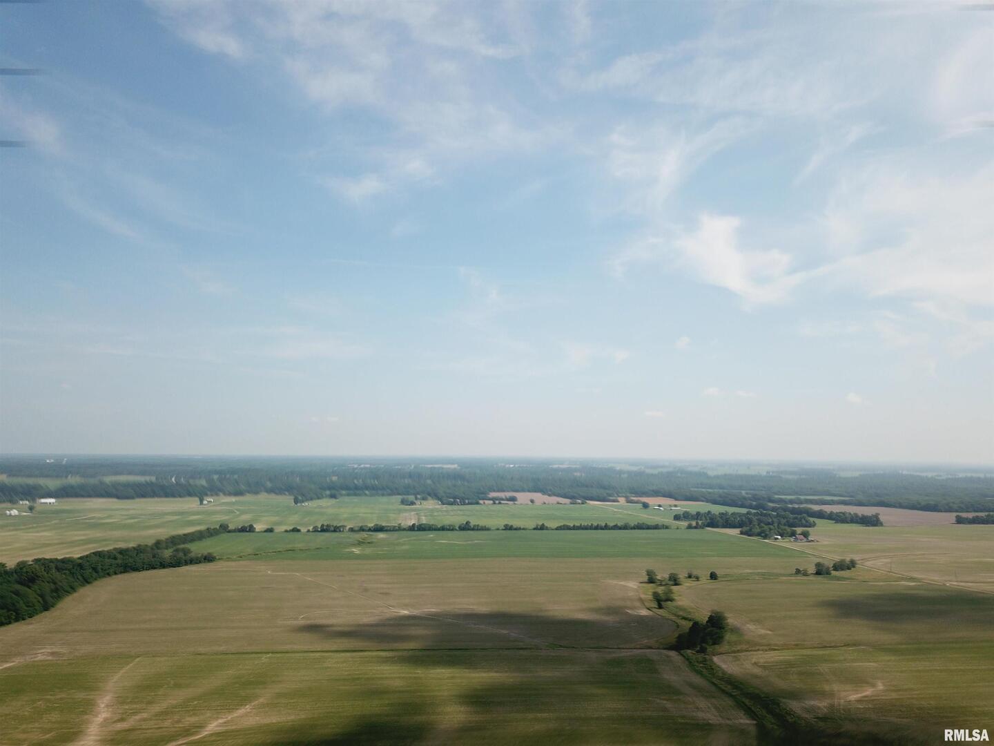 0 North Stanford Road Flora, IL 62839 - Photo 20 of 25 a view of an ocean and beach